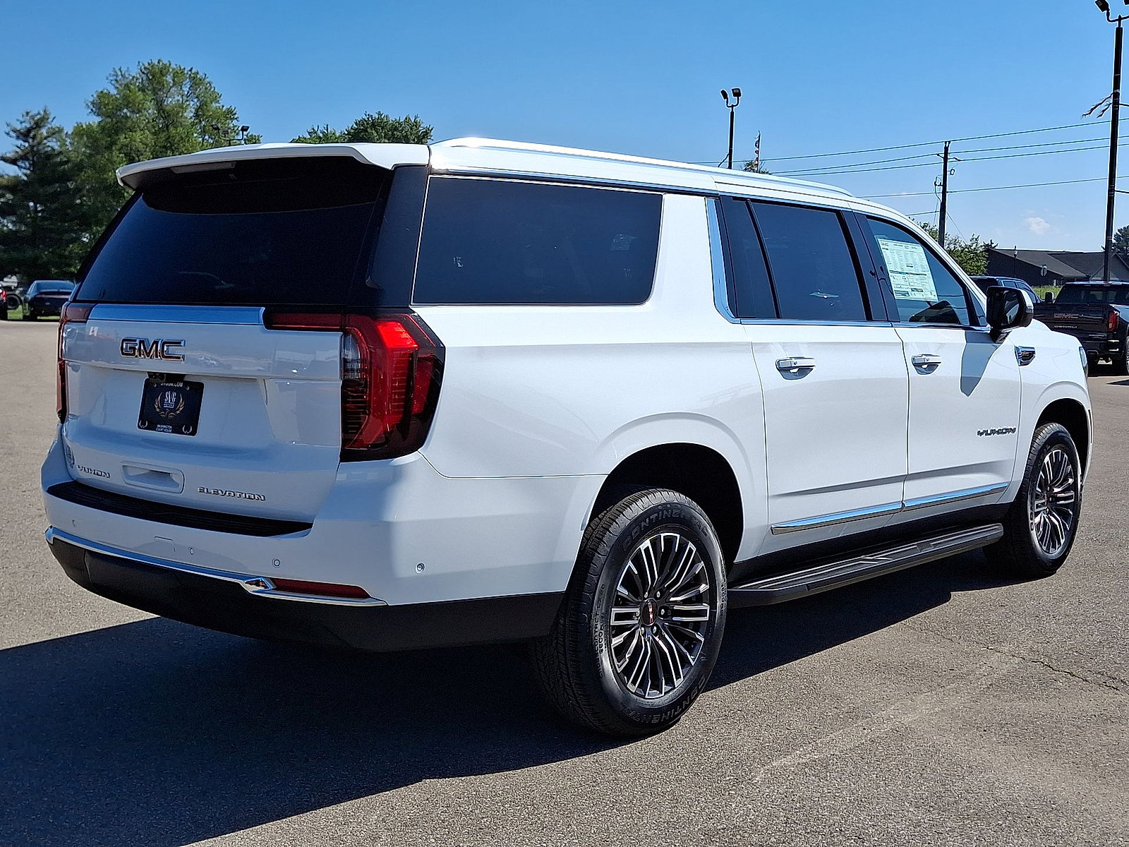 New 2026 GMC Yukon XL Elevation w/ Elevation Premium Package AWD/4WD image 12