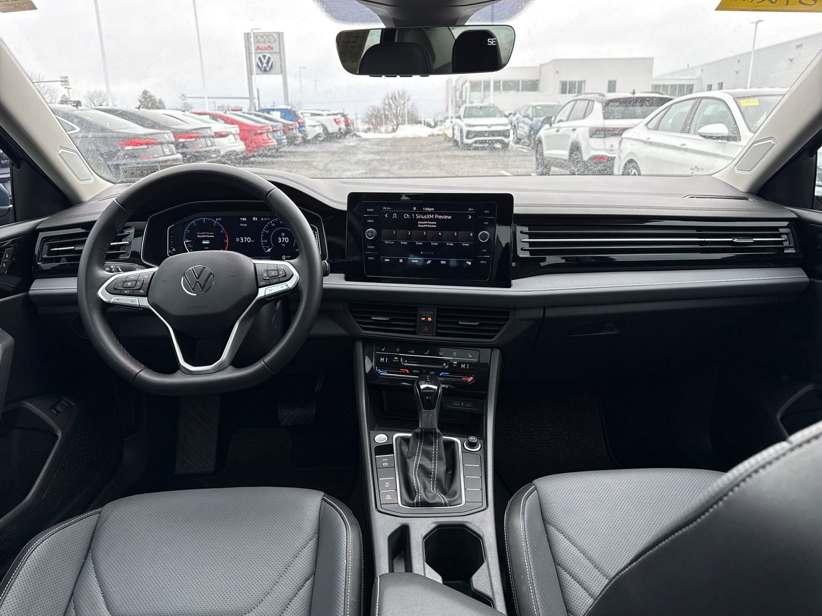 Certified 2025 Volkswagen Jetta SEL image 15