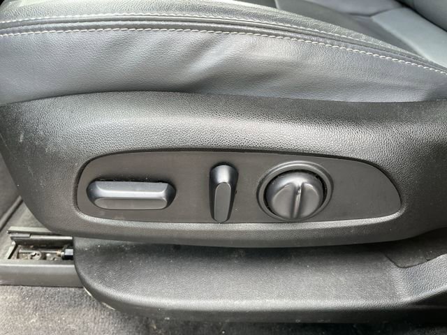 Used 2020 Buick Enclave Essence w/ Sound and Sites Package image 16