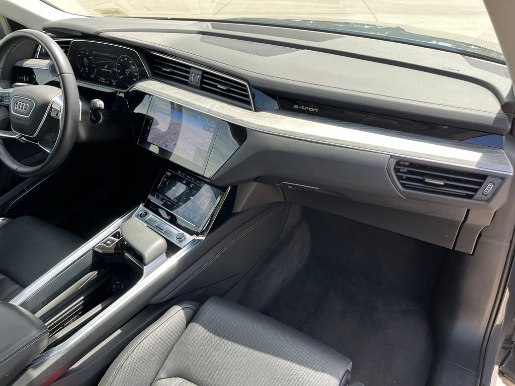 Used 2024 Audi Q8 e-tron Prestige w/ Prestige Package AWD/4WD image 15