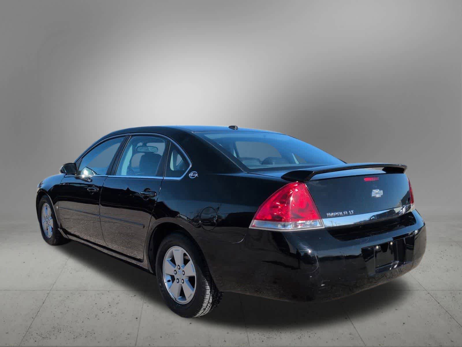 Used 2008 Chevrolet Impala LT w/ Luxury Edition Package image 4