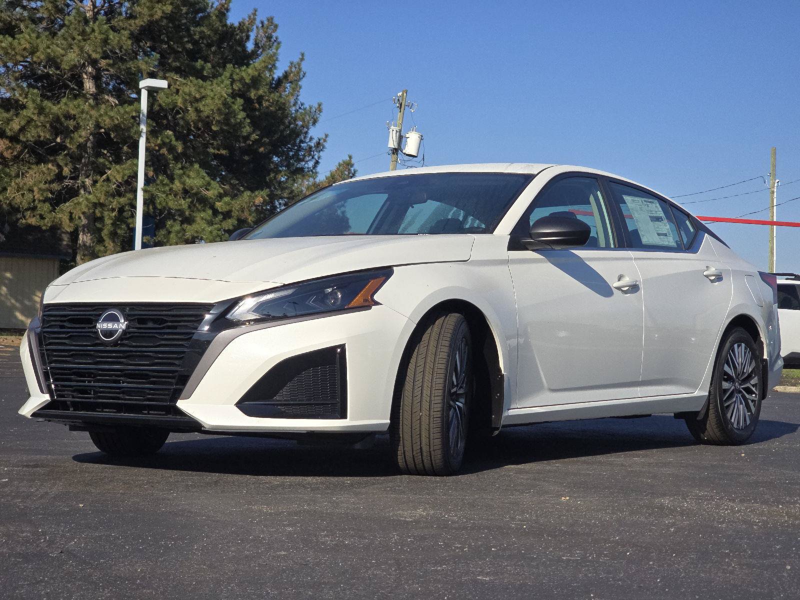 New 2026 Nissan Altima 2.5 SV FWD image 7