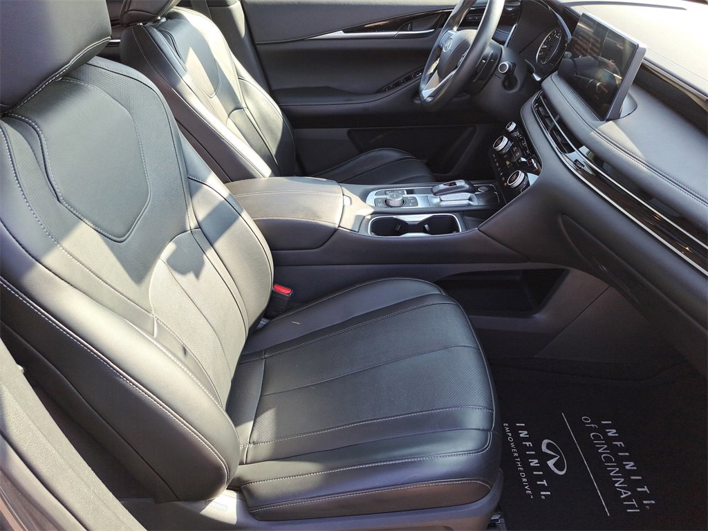 Used 2023 INFINITI QX60 Pure image 27