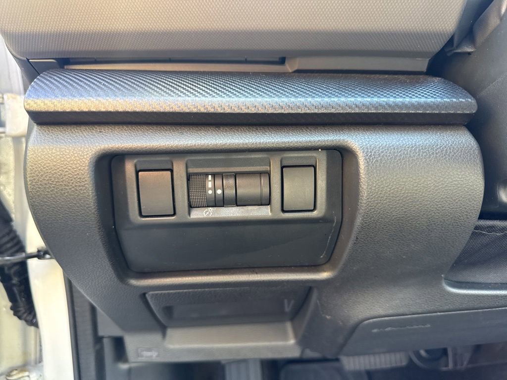 Certified 2025 Subaru Crosstrek 2.5i Limited w/ Crosstrek Mirror Package image 20