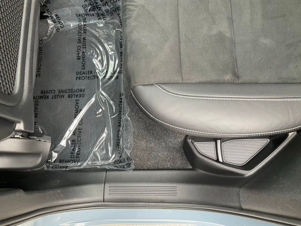 Used 2021 Volvo XC40 P8 Recharge AWD/4WD image 31