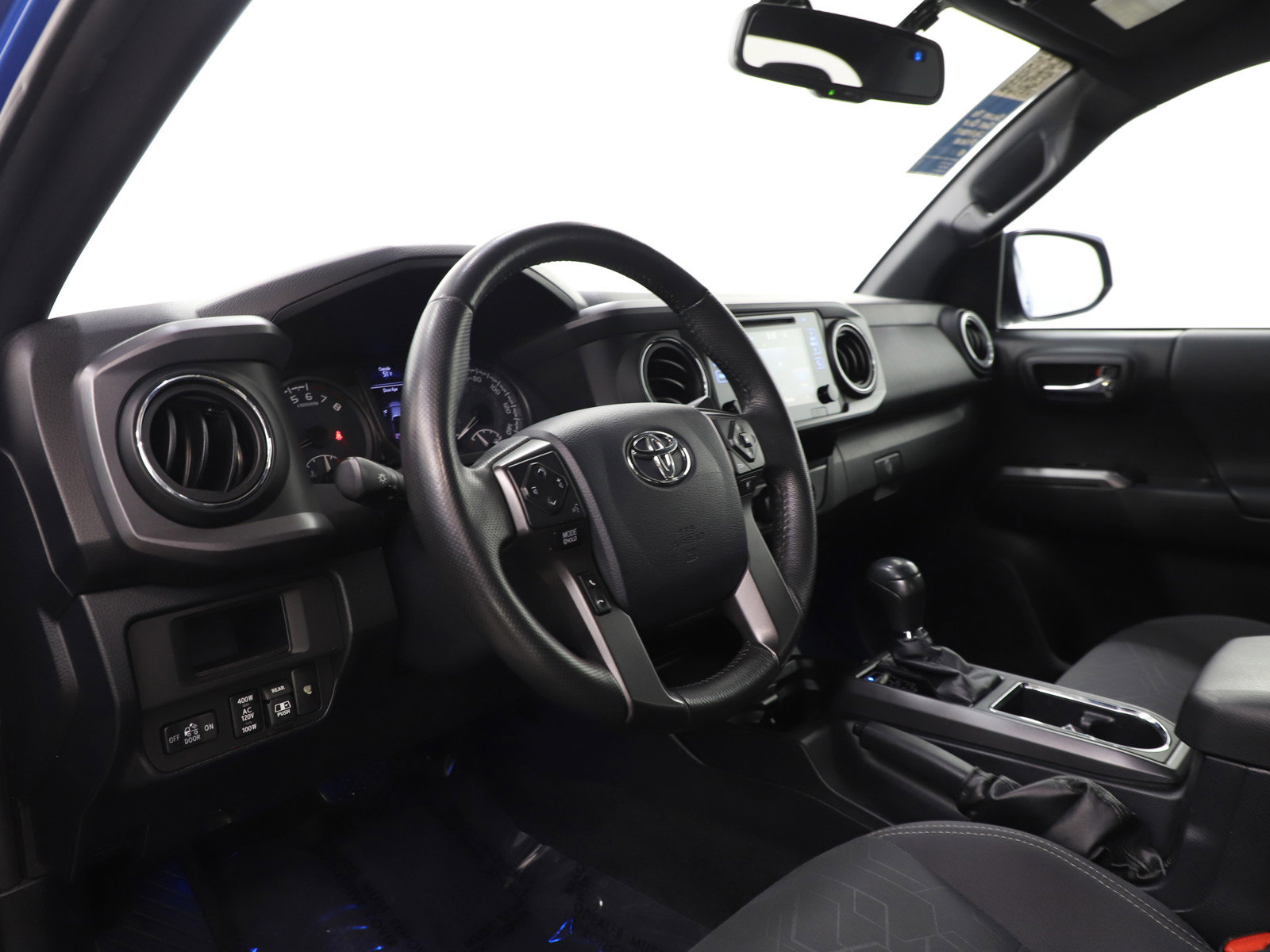 Used 2017 Toyota Tacoma TRD Sport w/ Tow Package (A/T) image 17