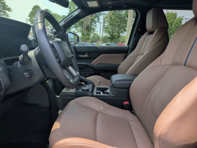 Used 2025 Toyota 4Runner Limited RWD image 16