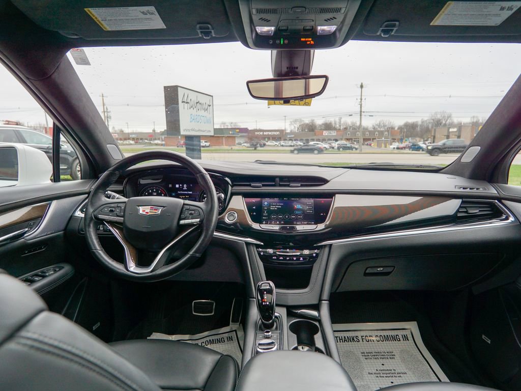 Used 2020 Cadillac XT6 Sport w/ Platinum Package AWD/4WD image 15