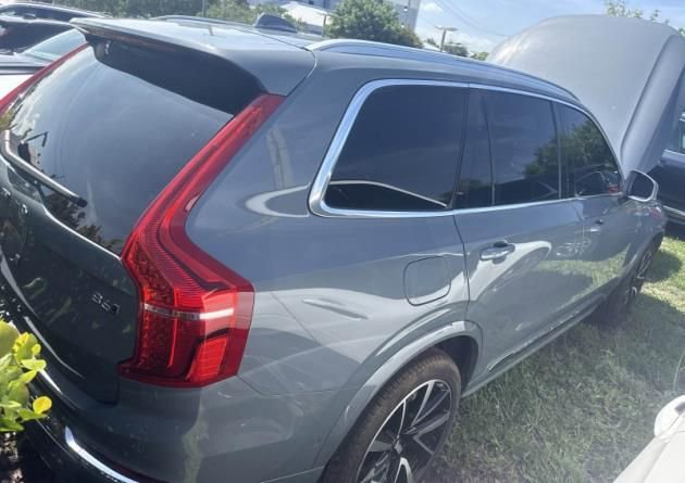 Used 2023 Volvo XC90 B6 Plus AWD/4WD image 2