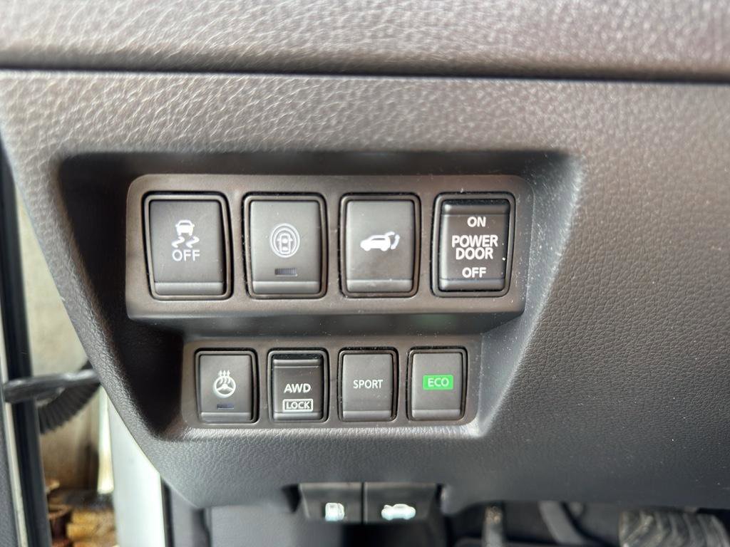 Used 2017 Nissan Rogue SL AWD/4WD image 11