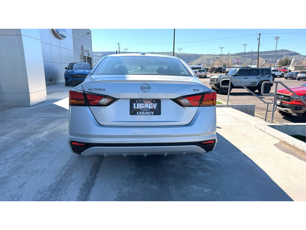 Used 2023 Nissan Altima 2.5 SV FWD image 4
