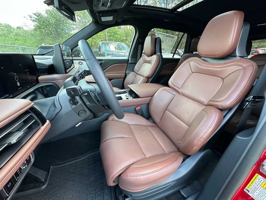 New 2026 Lincoln Aviator Reserve AWD/4WD image 19