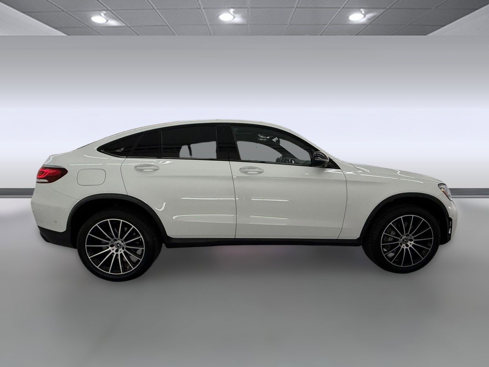 Used 2023 Mercedes-Benz GLC 300 4MATIC Coupe image 7