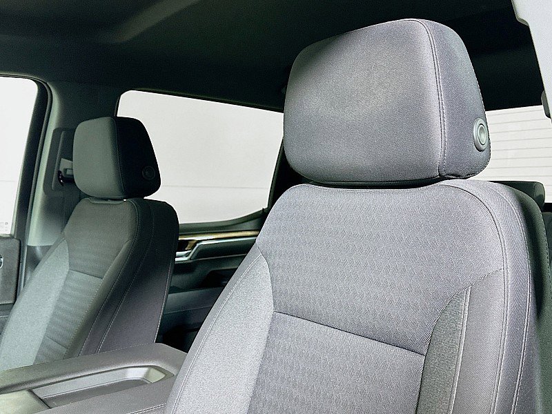 Used 2023 Chevrolet Silverado 1500 LT image 18