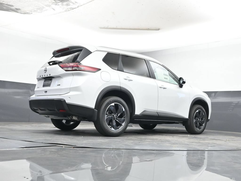 Used 2026 Nissan Rogue SV w/ SV Premium Package AWD/4WD image 13