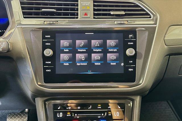 Used 2023 Volkswagen Tiguan SE FWD image 13
