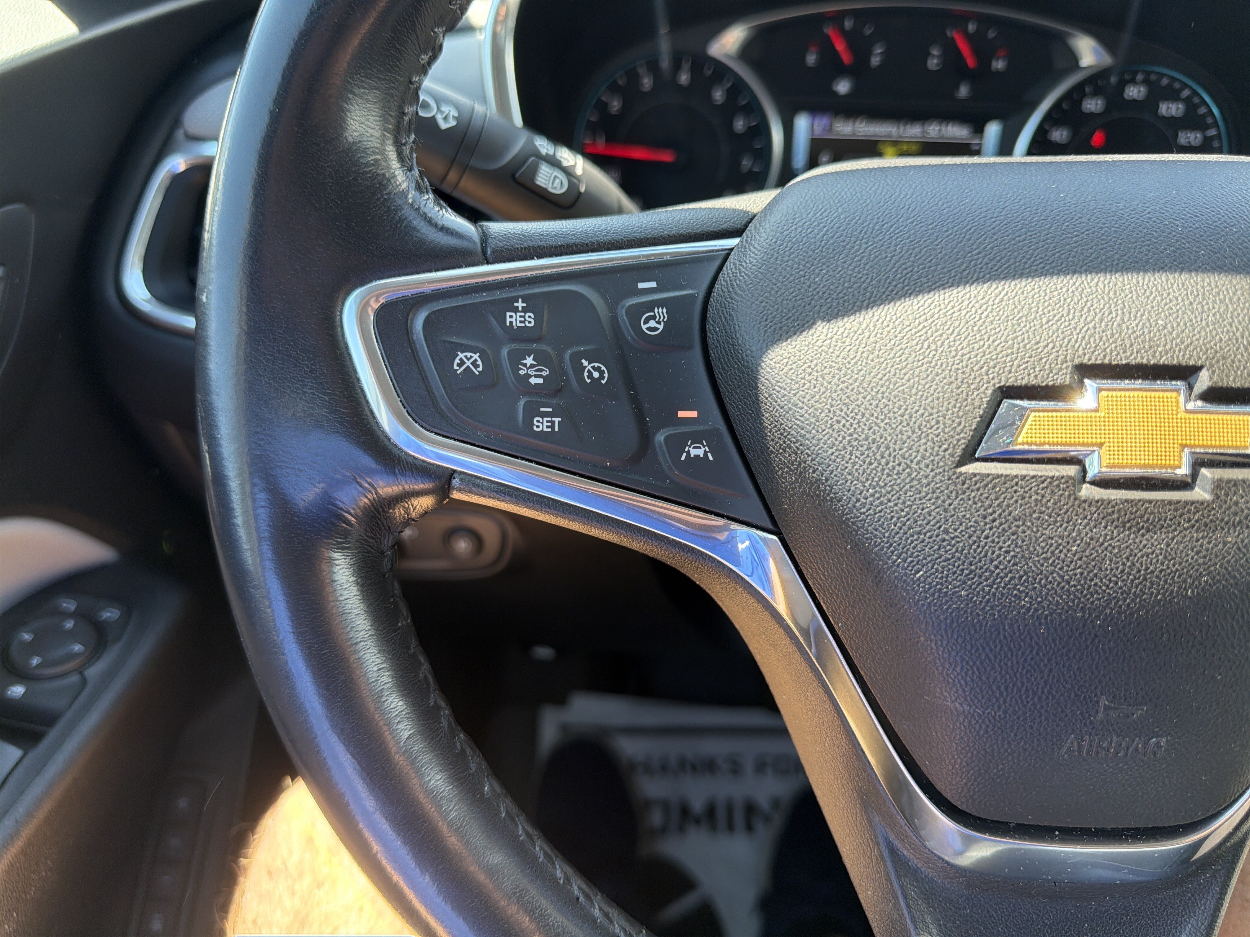 Used 2018 Chevrolet Equinox Premier AWD/4WD image 21