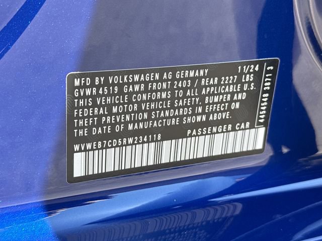 Used 2024 Volkswagen Golf R image 30