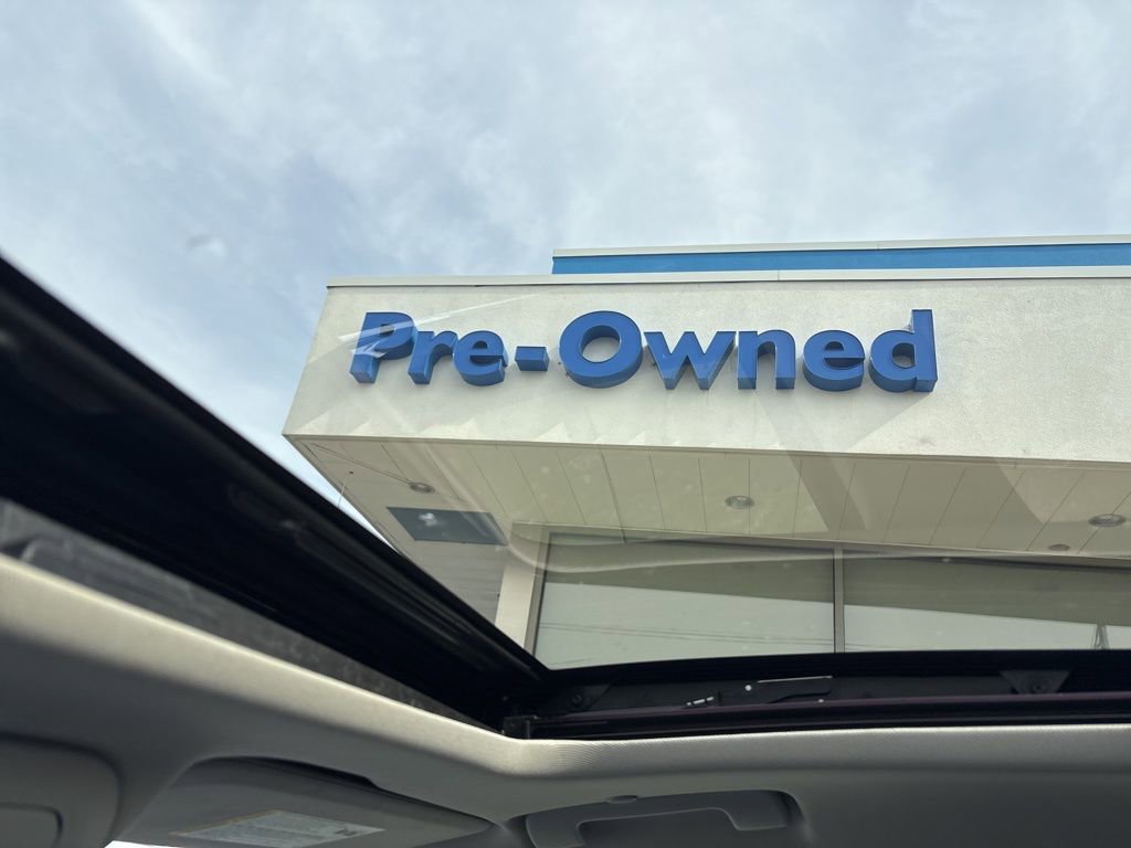 Used 2019 Buick Enclave Premium w/ Experience Buick Package image 23