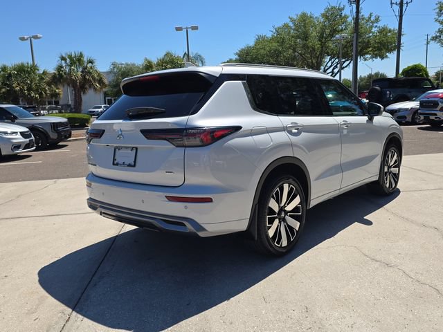 Used 2025 Mitsubishi Outlander SEL FWD image 8