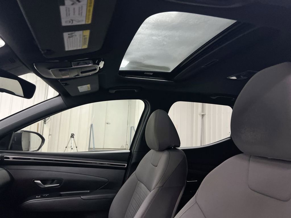 Used 2022 Hyundai Santa Cruz SEL Premium image 19