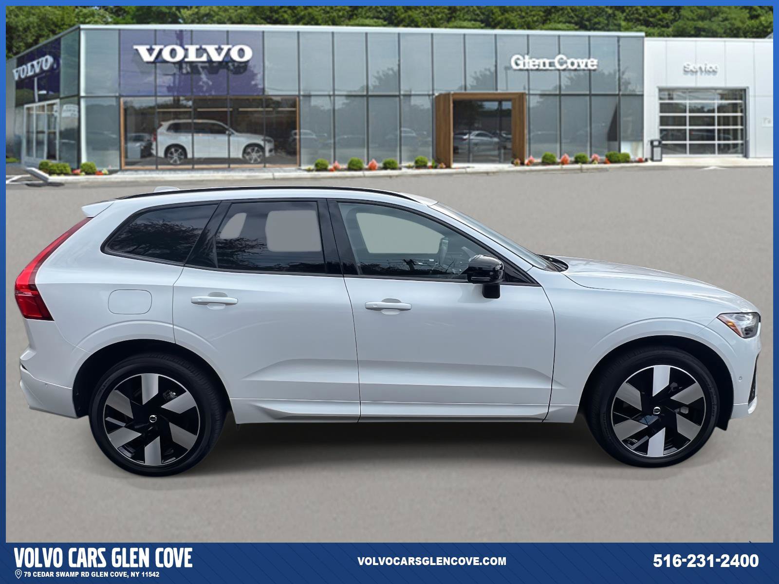 Used 2024 Volvo XC60 T8 Plus w/ Protection Package Premier image 3