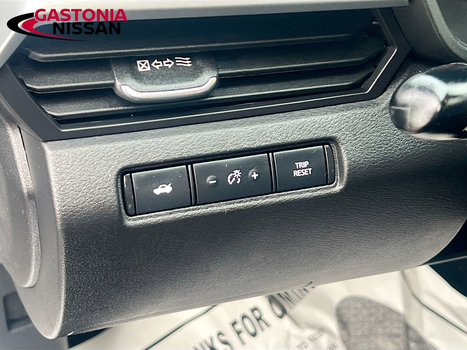 Used 2023 Nissan Altima 2.5 SV image 13