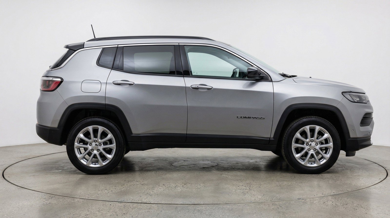 Used 2025 Jeep Compass Limited AWD/4WD image 11