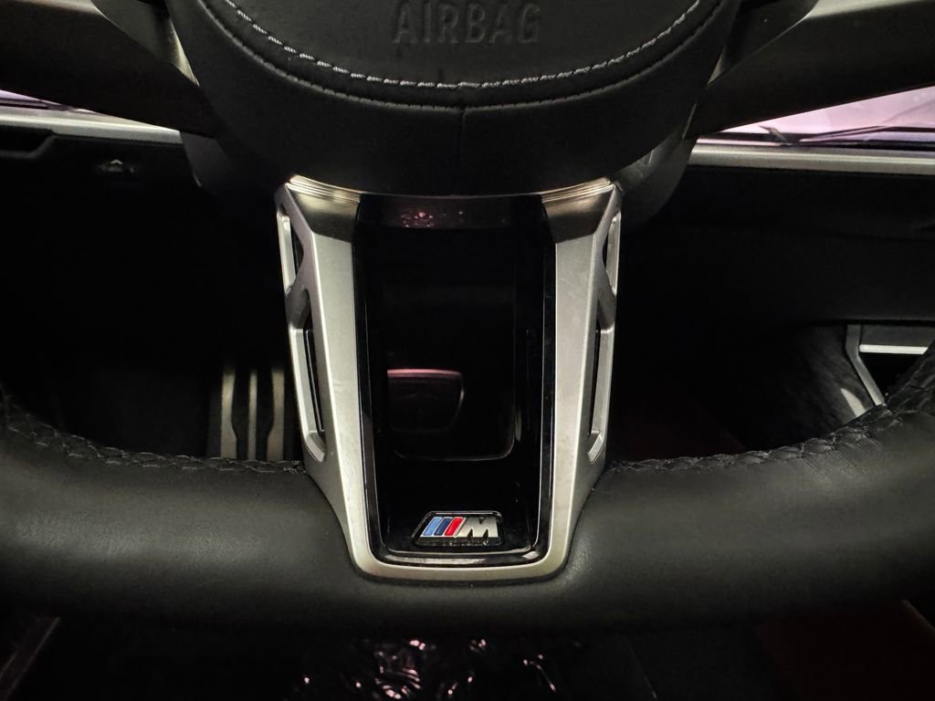 Used 2023 BMW 760i xDrive w/ Executive Package image 28