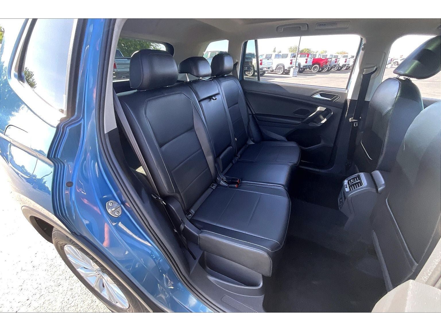 Used 2019 Volkswagen Tiguan SE AWD/4WD image 29