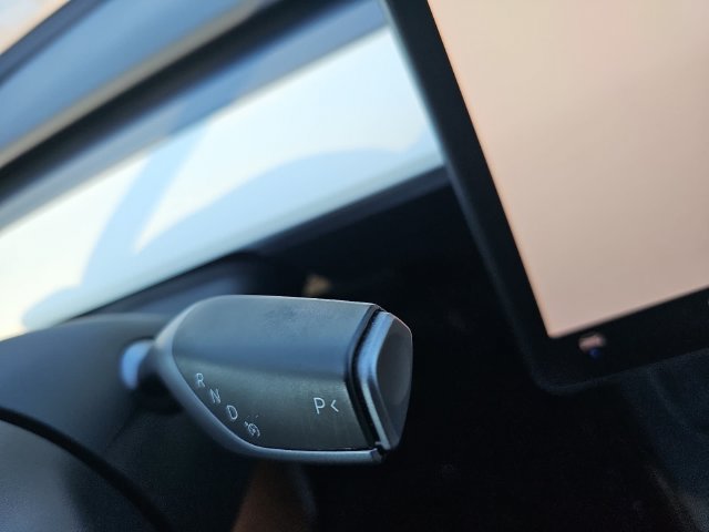 Used 2022 Tesla Model 3 Long Range AWD/4WD image 28