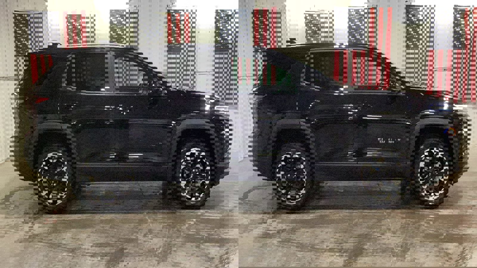 New 2026 Chevrolet Equinox LT w/ Convenience Package II image 2