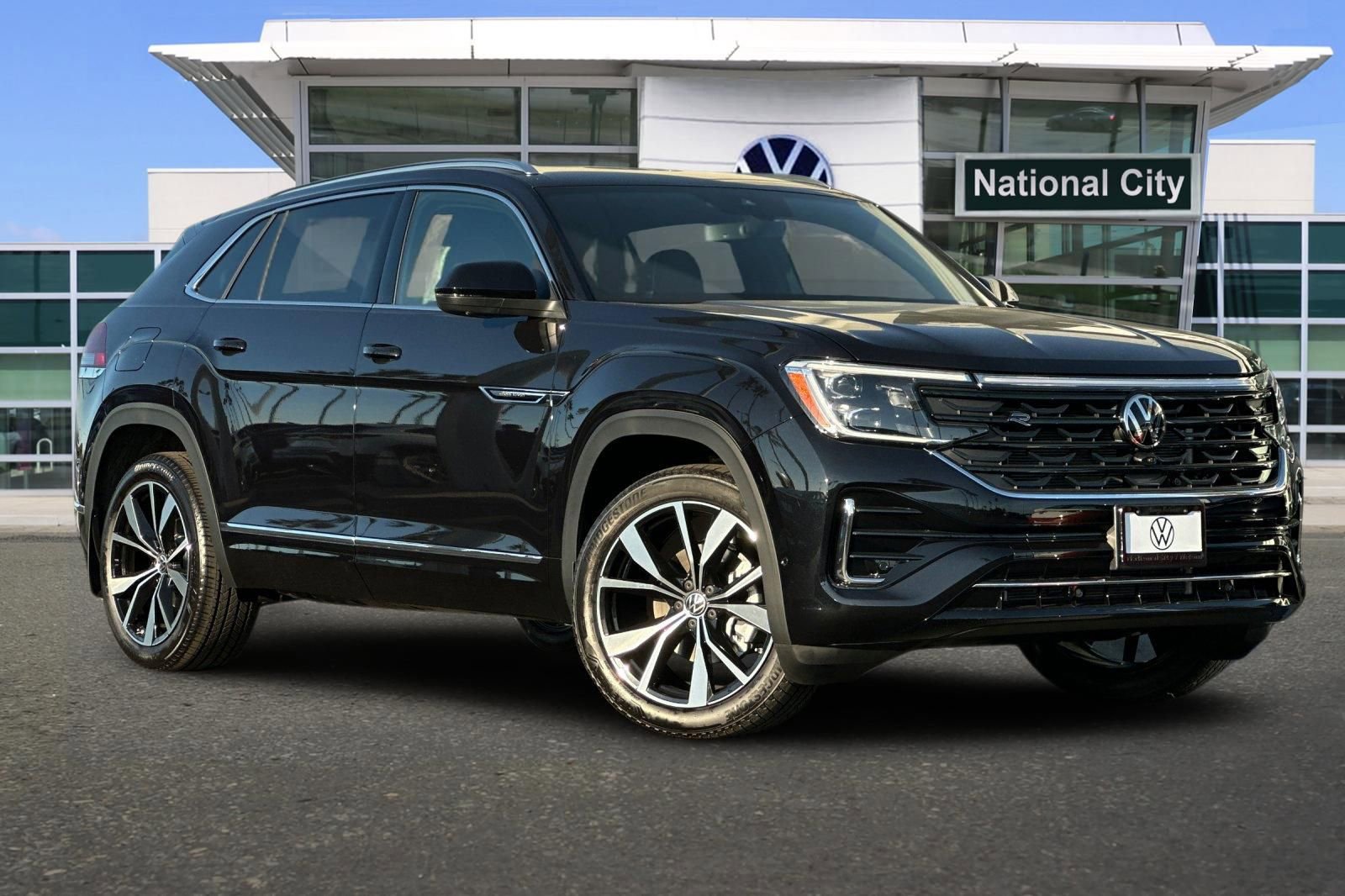New 2026 Volkswagen Atlas Cross Sport SEL Premium R-Line image 2