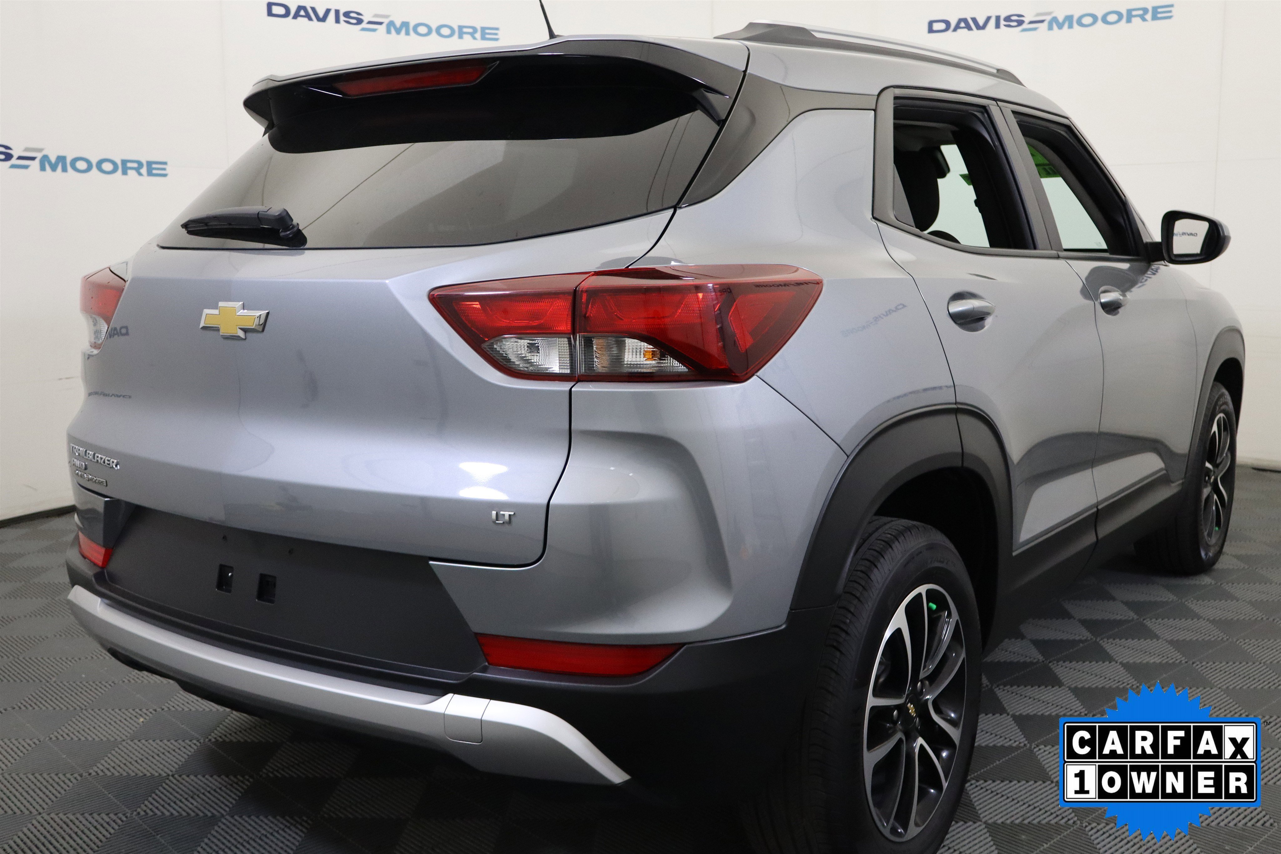 Used 2025 Chevrolet Blazer LT image 5