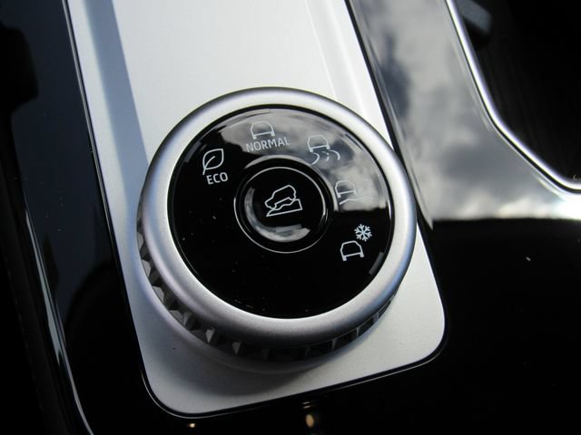 New 2026 Mitsubishi Outlander SE FWD image 31