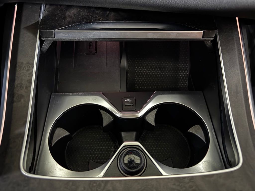 Used 2024 BMW X7 xDrive40i w/ Premium Package image 41