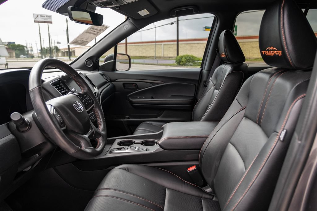 Used 2025 Honda Ridgeline TrailSport image 13