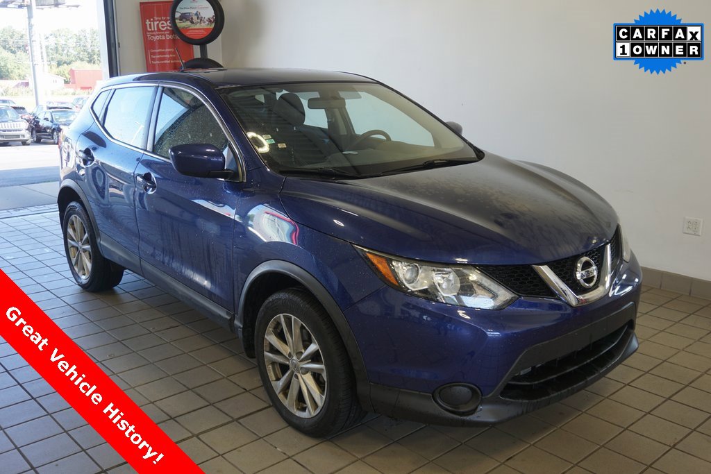 Used 2017 Nissan Rogue Sport S w/ S Appearance Package