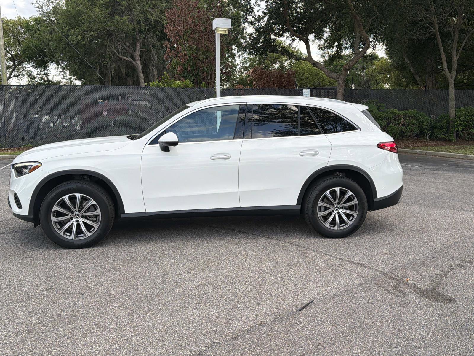 Certified 2024 Mercedes-Benz GLC 300 image 6