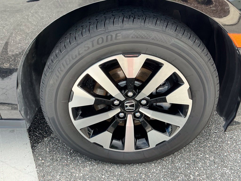 Certified 2025 Honda Odyssey EX-L image 17