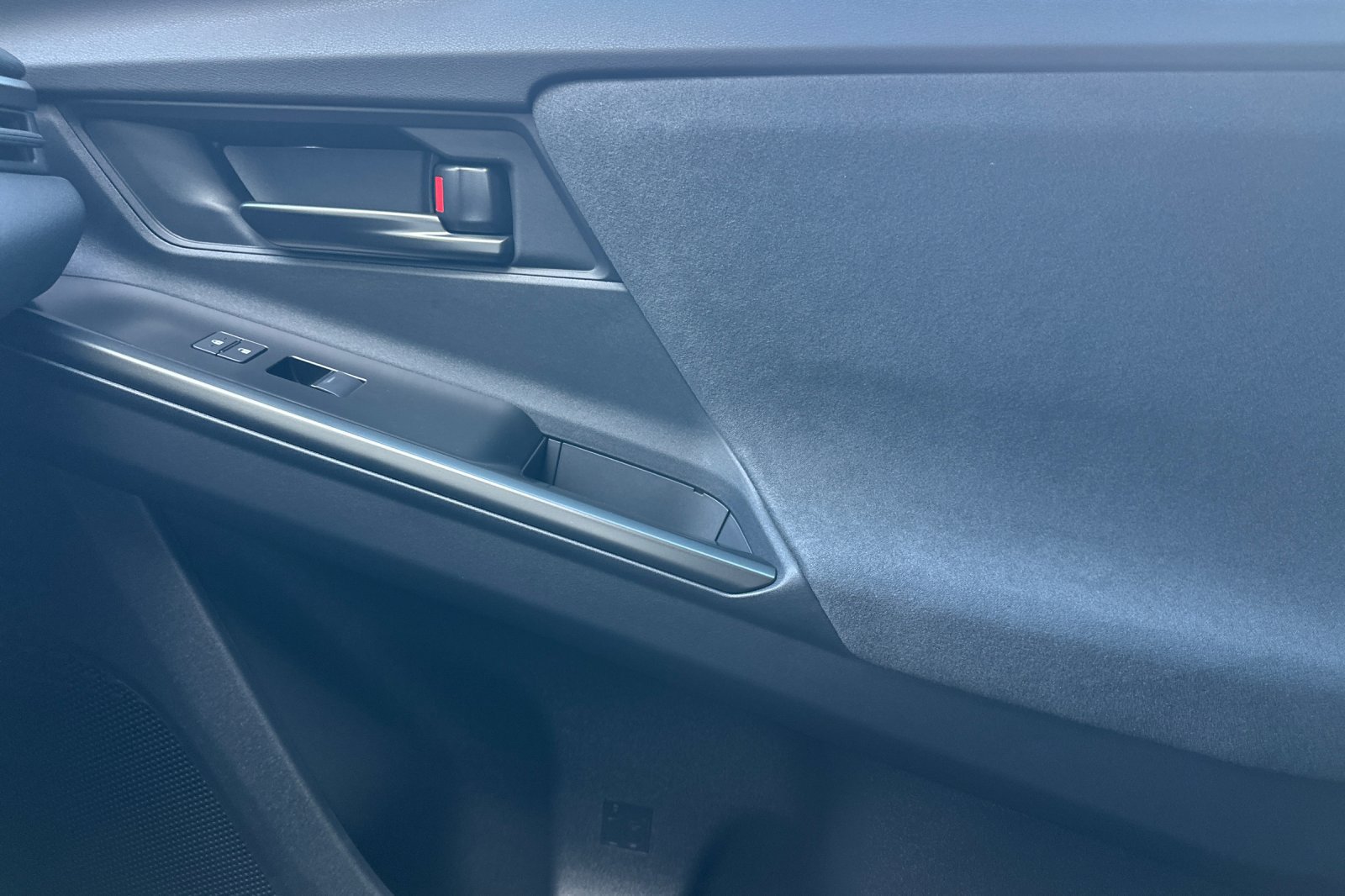 New 2026 Toyota C-HR AWD/4WD image 18