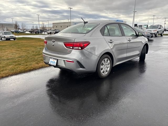 Used 2021 Kia Rio S image 3