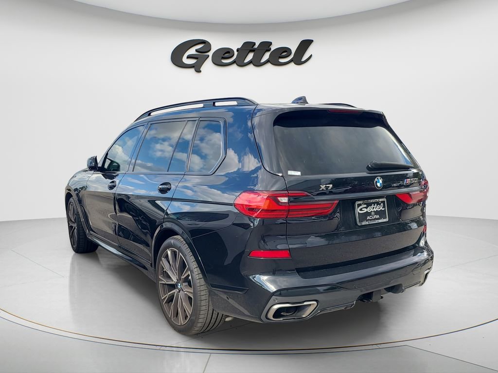 Used 2021 BMW X7 M50i w/ Dynamic Handling Package image 16