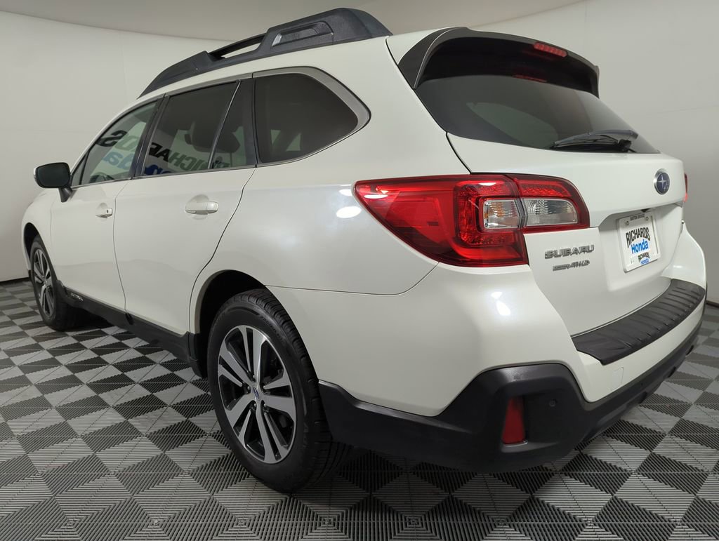 Used 2019 Subaru Outback 2.5i Limited image 2