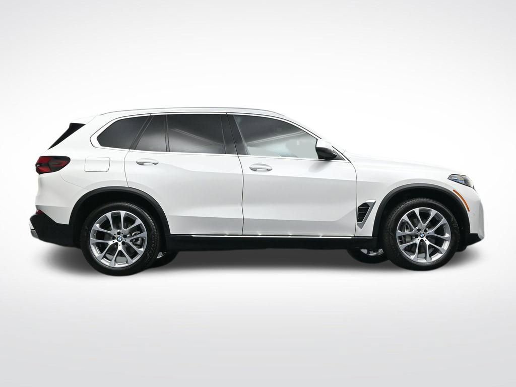 Used 2025 BMW X5 xDrive40i AWD/4WD image 33