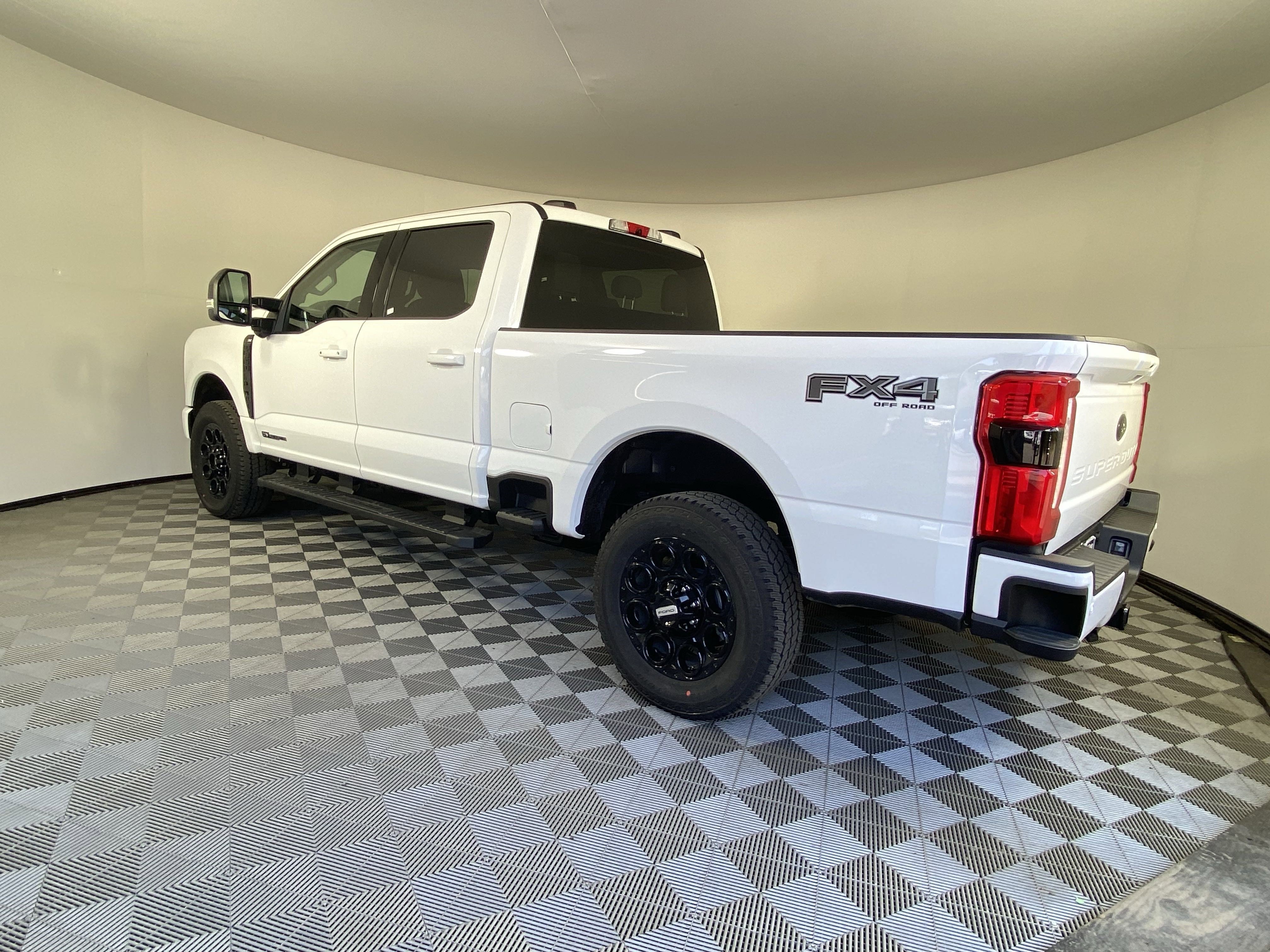 New 2025 Ford F350 XLT w/ Black Appearance Package image 3