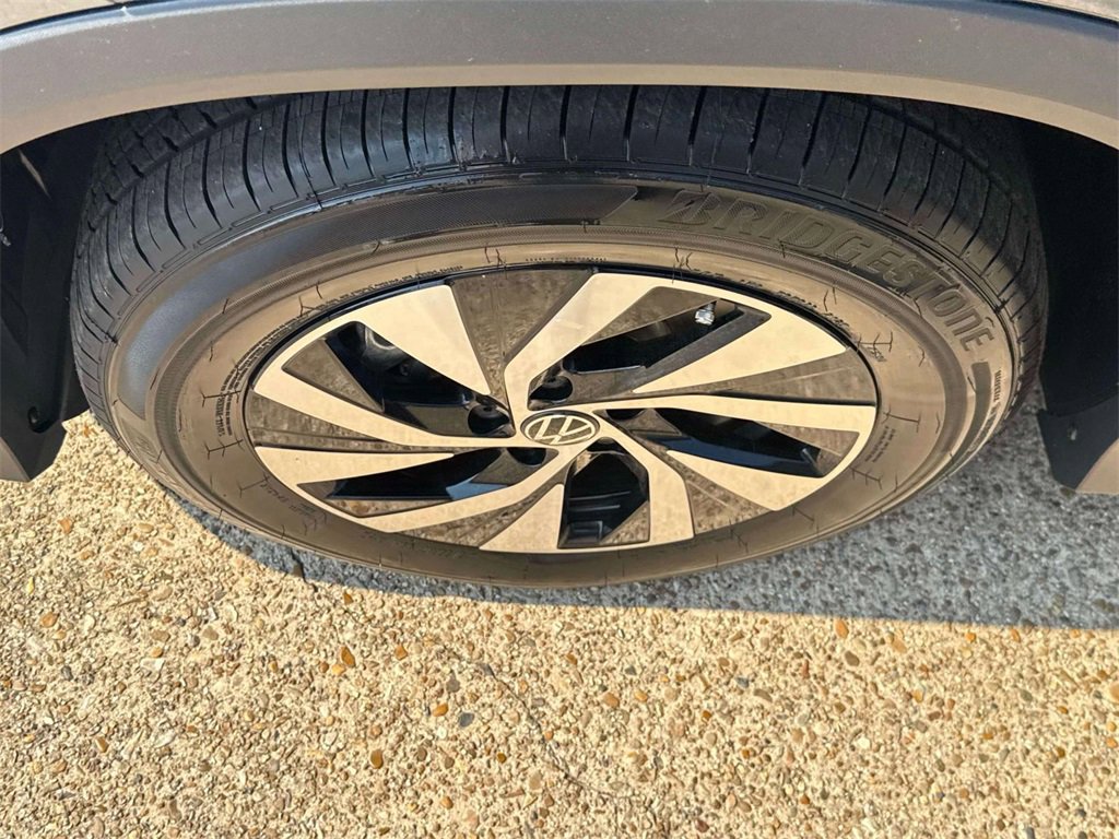 New 2025 Volkswagen Tiguan S image 6