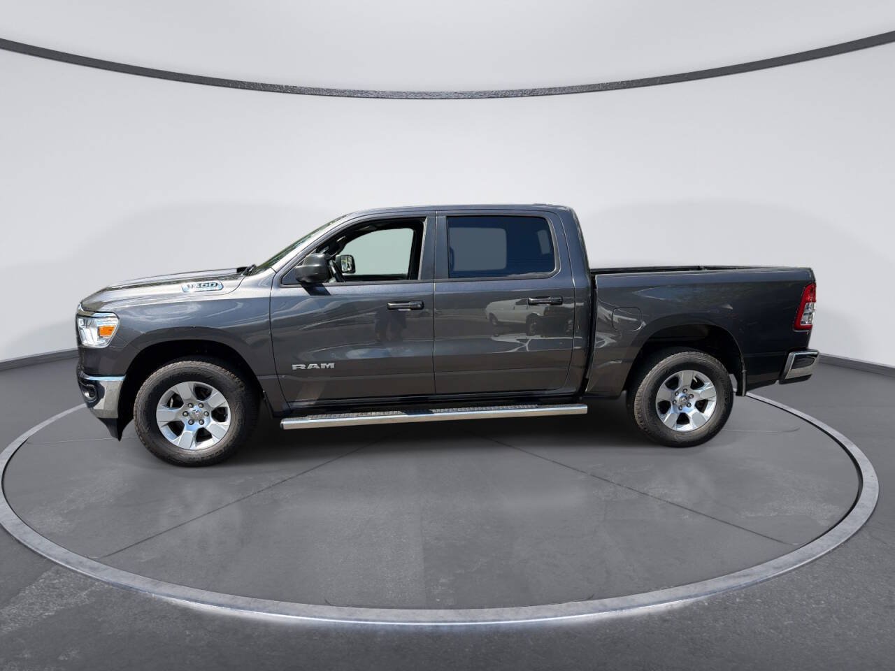Used 2021 RAM 1500 Big Horn AWD/4WD image 2