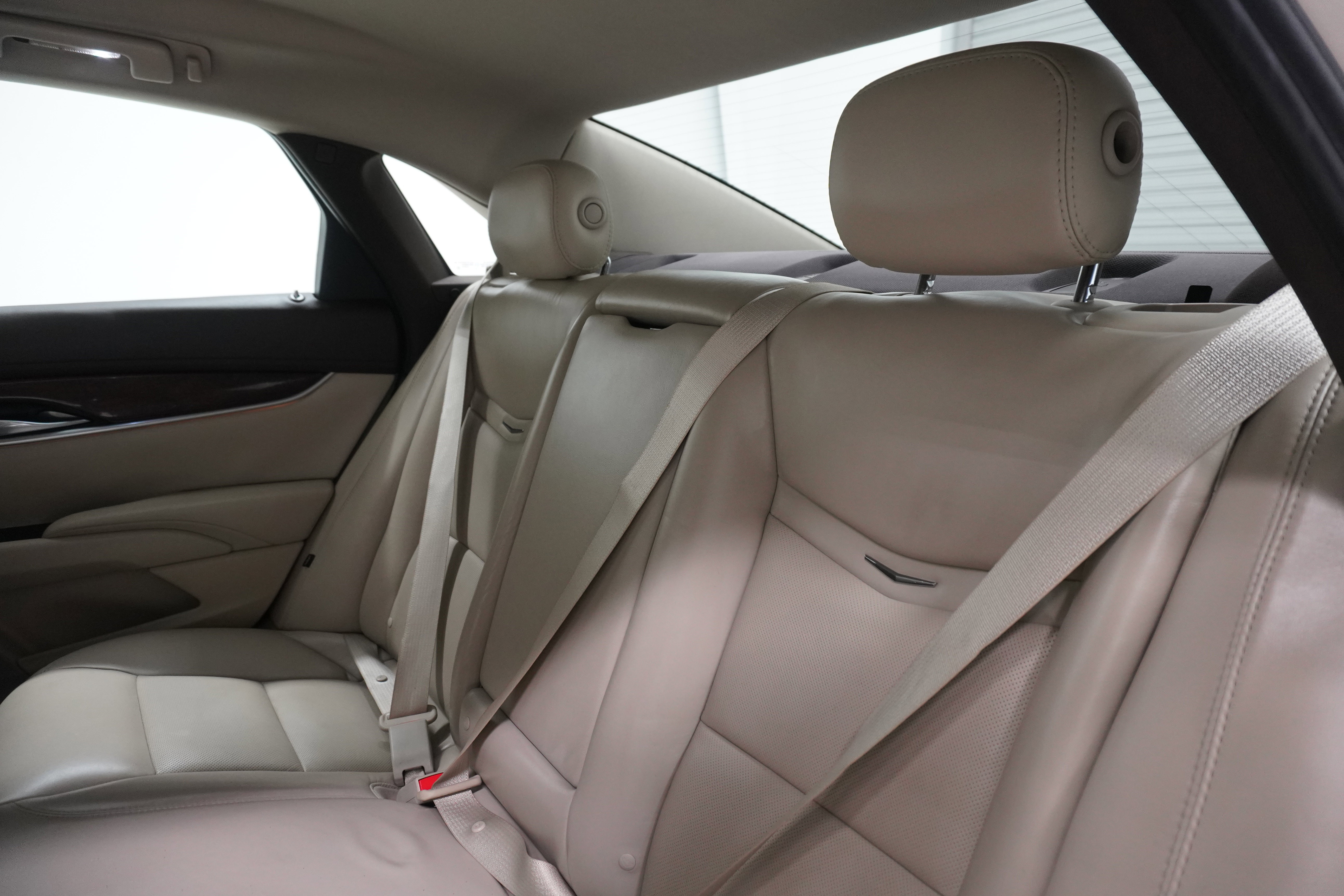 Used 2014 Cadillac XTS Premium w/ Driver Assist Package FWD image 12