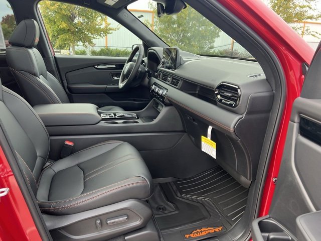 New 2025 Honda Pilot TrailSport image 31